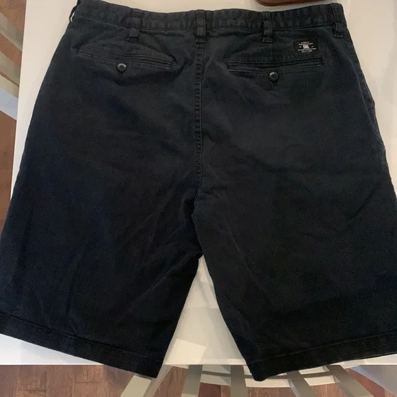 DC shorts - Picture 2 of 4